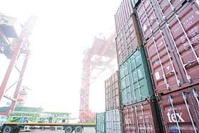 ���I���^